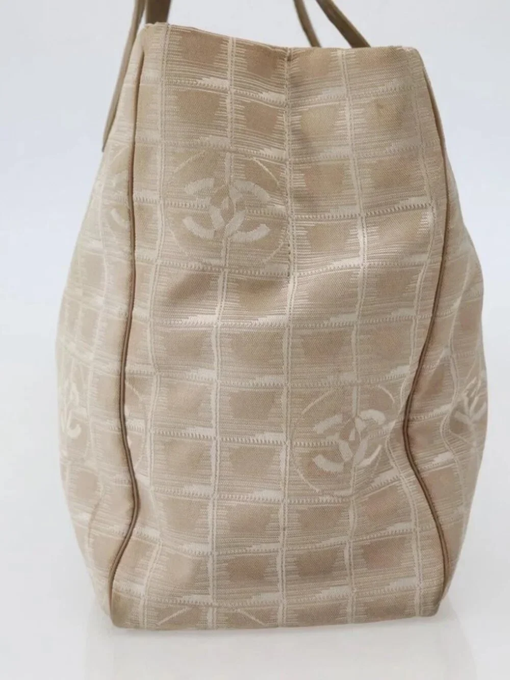CHANEL New Travel Line Tote Bag Beige Gold CC Auth 143977